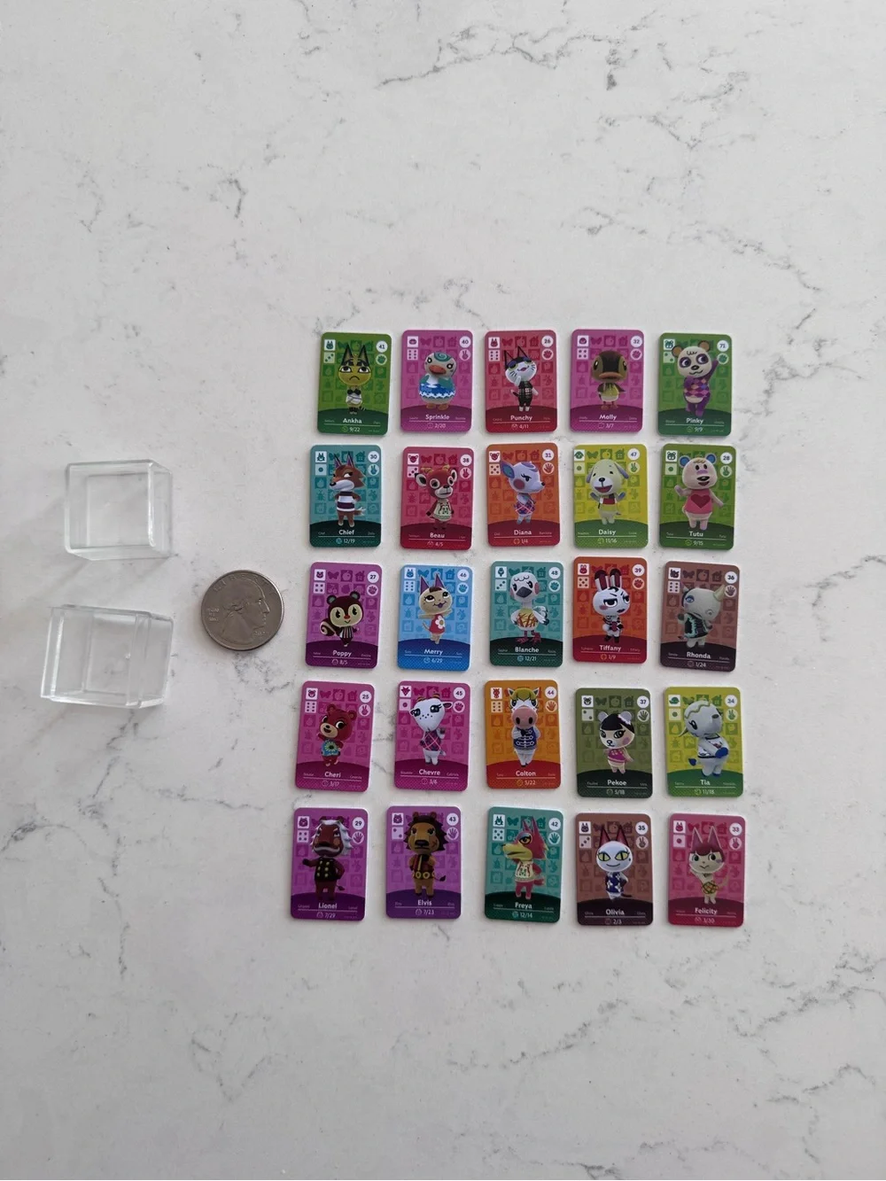 25 Nintendo Animal Crossing Mini Amiibo Cards with Case
